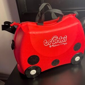 Melissa and Doug- Trunki